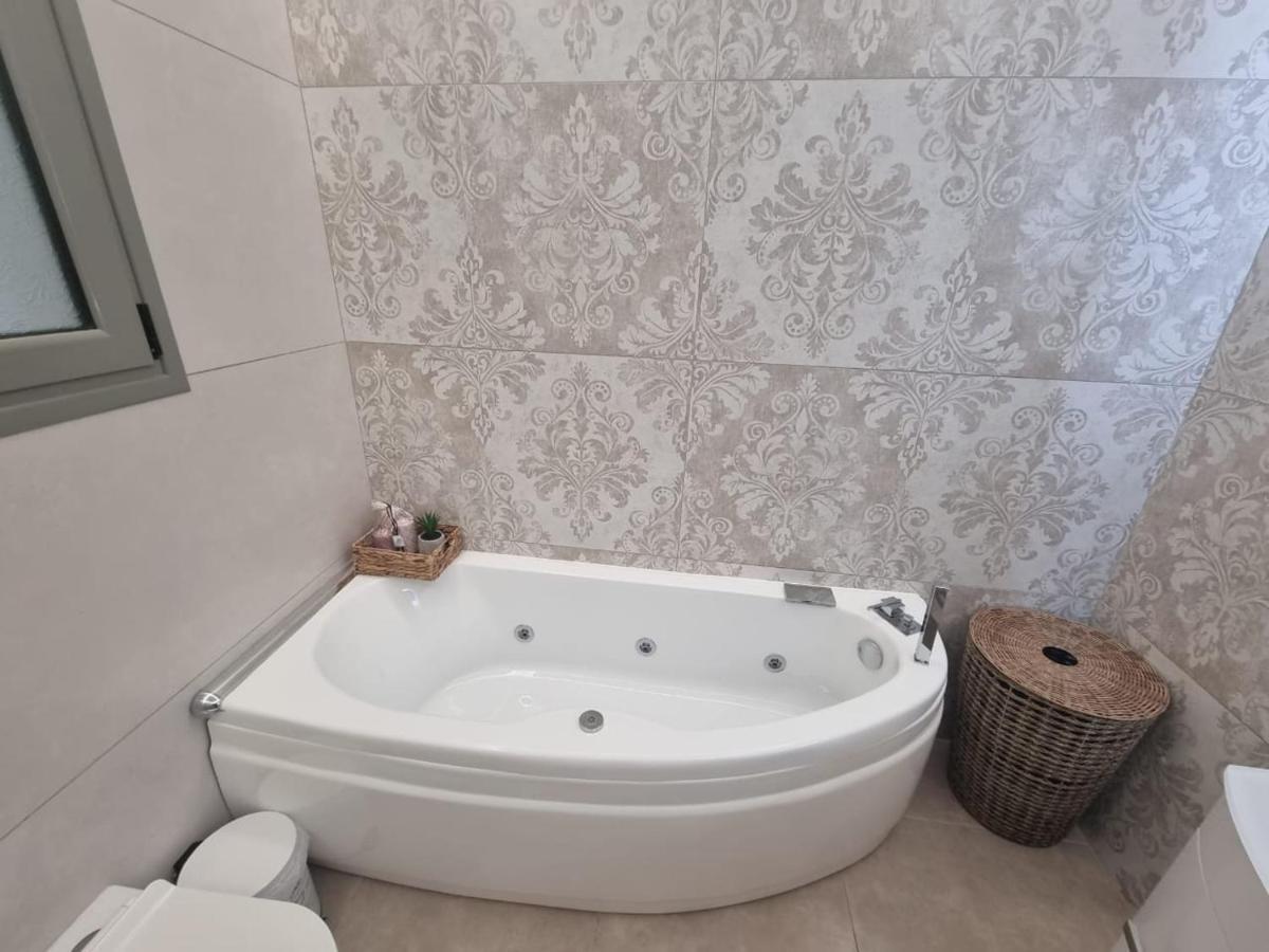 Agora Luxury Apartment 1 Loutraki  Eksteriør bilde